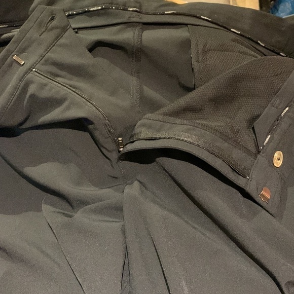 Nike Dri-FIT Golf Shorts Black Standard Fit Stretch Chino Hybrid Bermuda Sz 38 - Picture 6 of 11